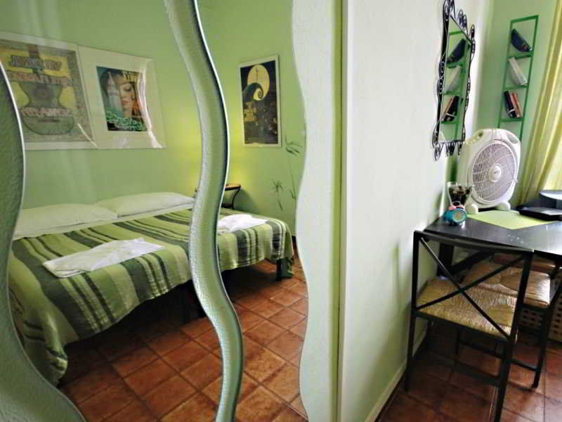 Sixbeds Hotel Rome Exterior photo