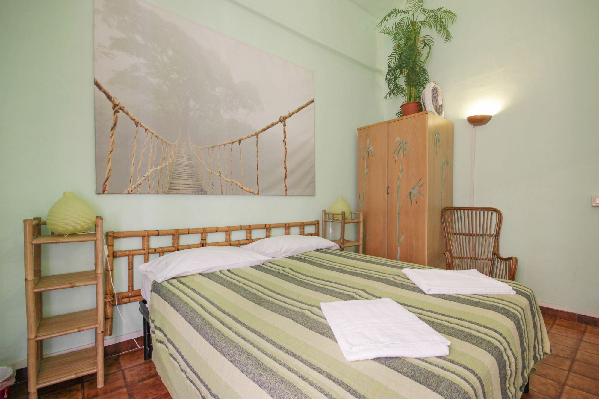 Sixbeds Hotel Rome Exterior photo